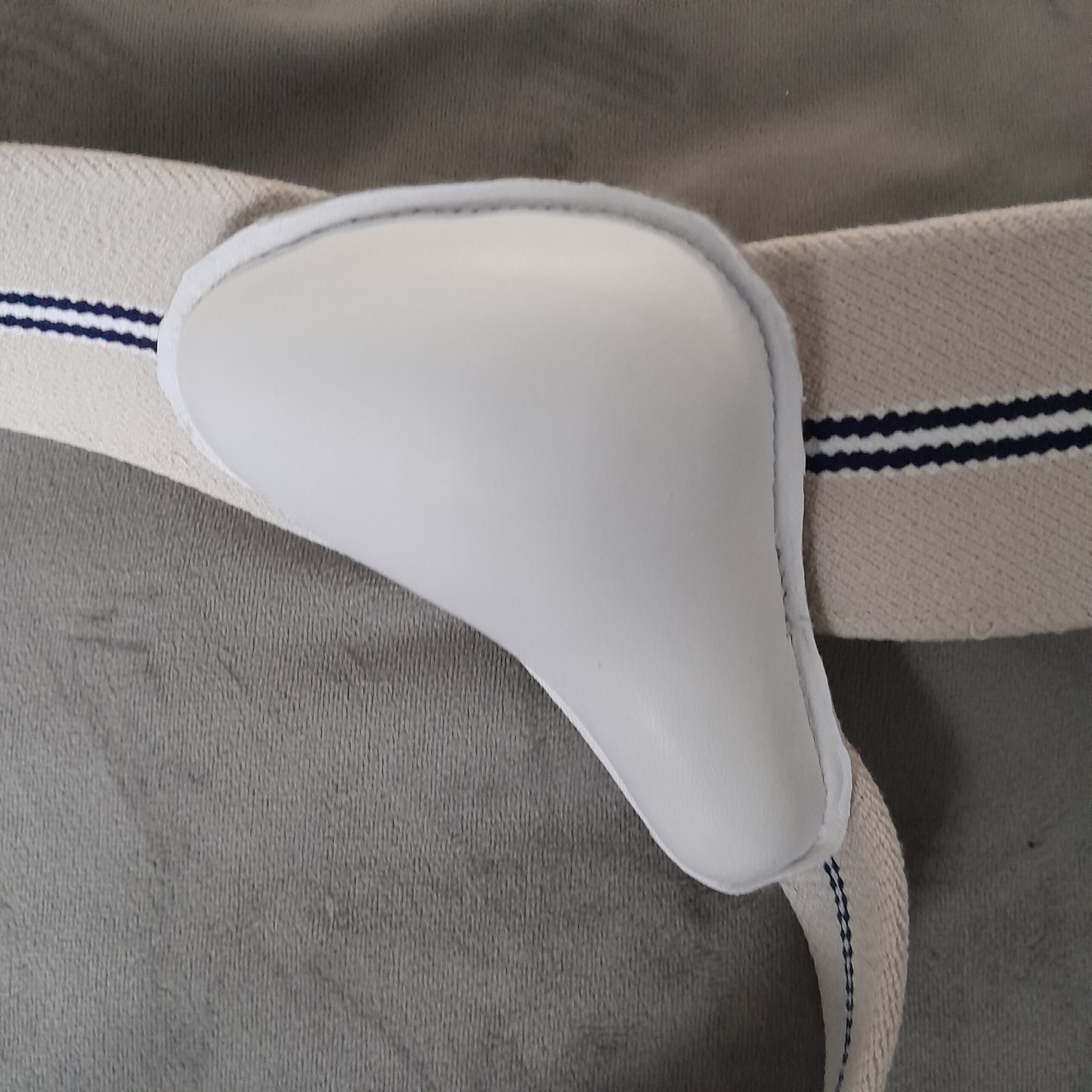 Hernia truss